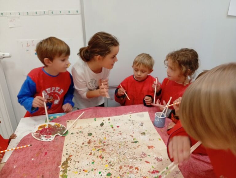 Préparation du village de la crèche