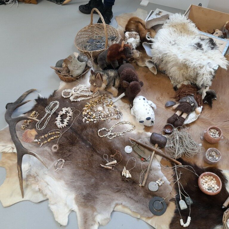 Les ateliers du Cairn en maternelle